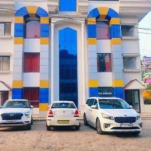 https://lumino-karthika.hotels-munnar.com