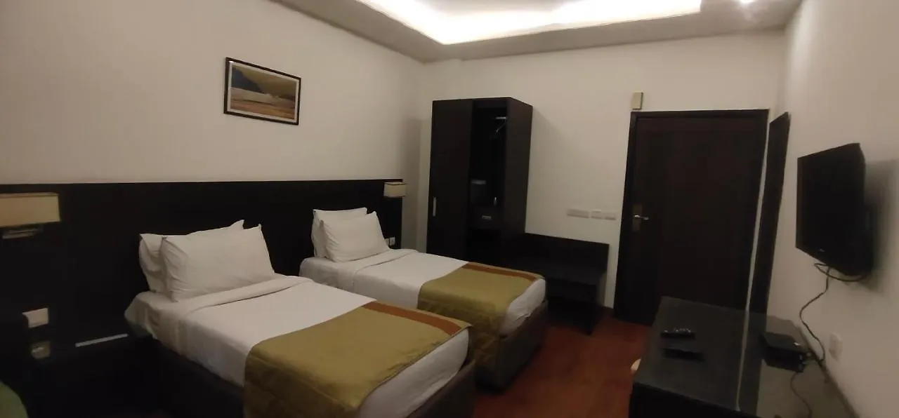 Ikhaya Hotel The Highline New Delhi
