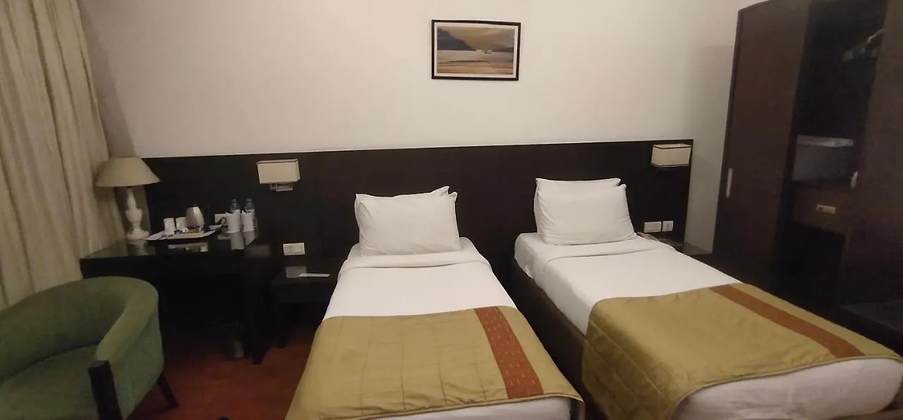 Ikhaya Hotel The Highline Νέο Δελχί