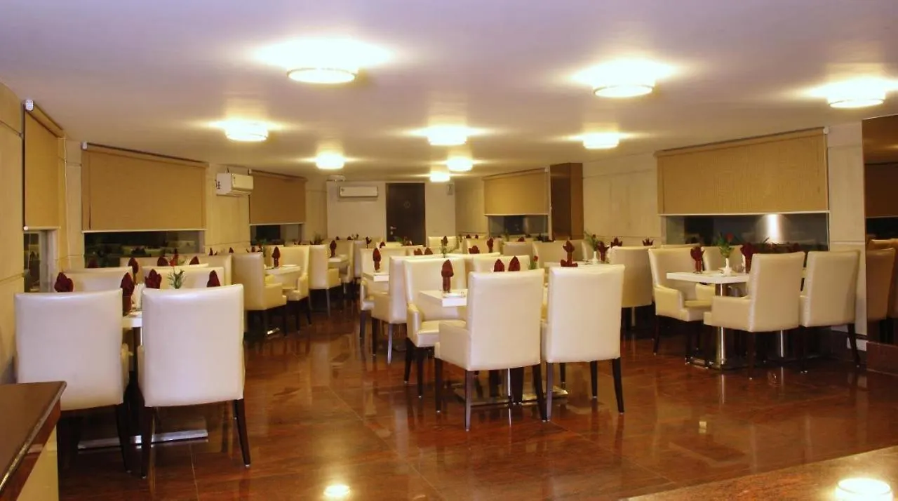 Ikhaya Hotel The Highline Νέο Δελχί